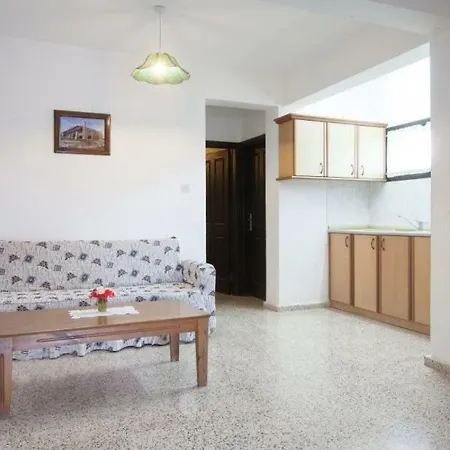 Balci Plaza And Balci Plaza Guest Karpaz Peninsula 4* Selenias