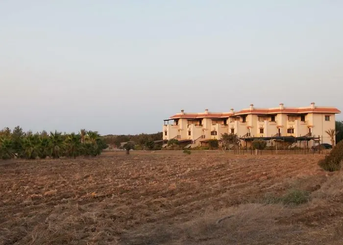 Aparthotel Balci Plaza And Balci Plaza Guest Karpaz Peninsula Selenias