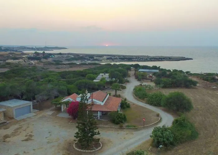 Balci Plaza And Balci Plaza Guest Karpaz Peninsula 4* Selenias